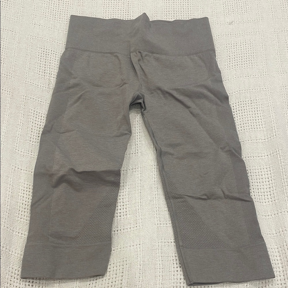 Lululemon capri leggings